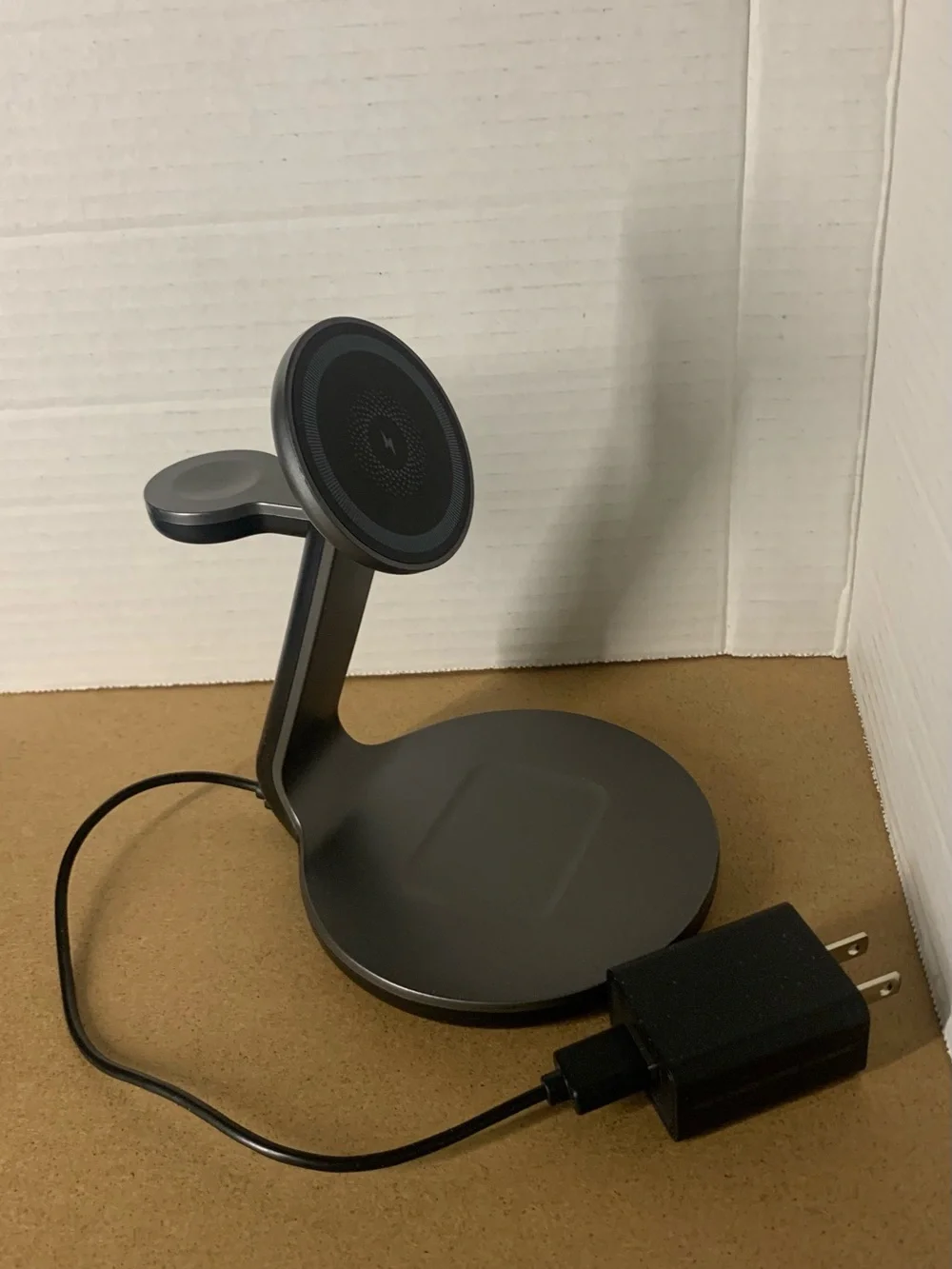 3-in-1 Wireless Charging Station